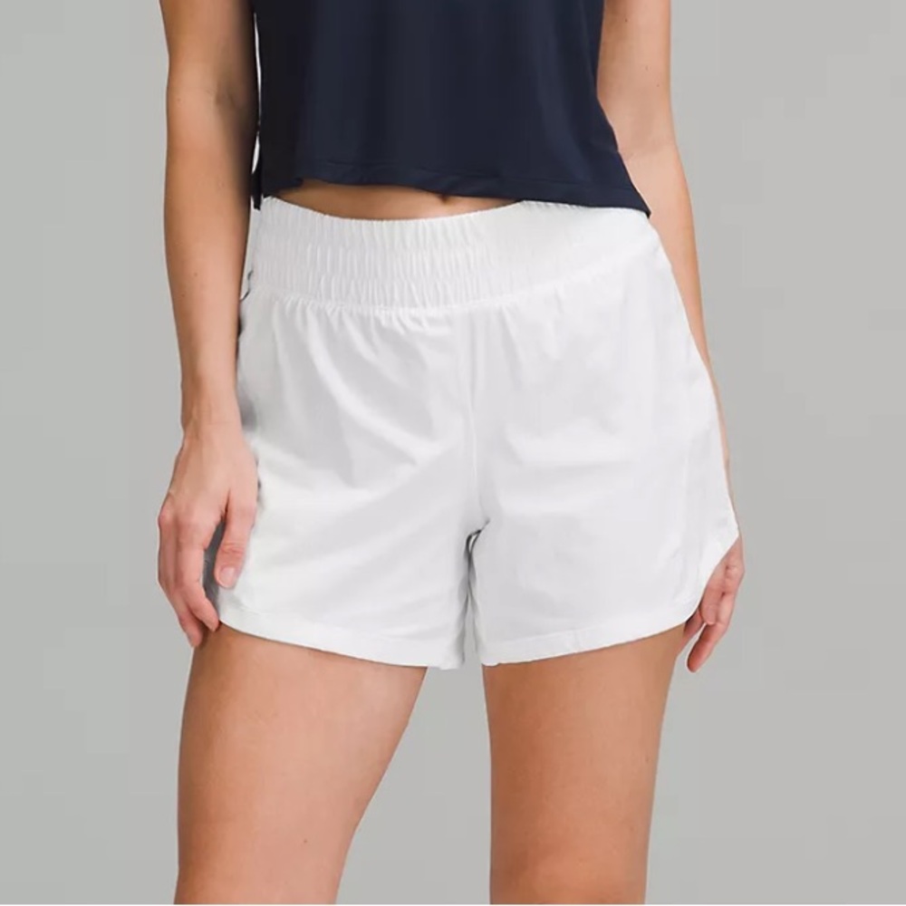 Lululemon Athletica White Fully Lined Athletic Shorts - Size 4